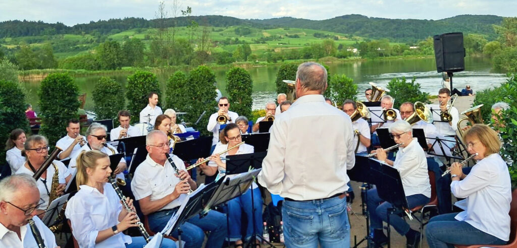 Musik am See mit der Stadtkapelle Heppenheim unter der Leitung ihres Dirigenten Wilco Grootenboer