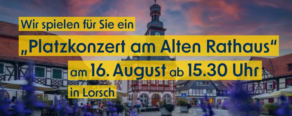 Platzkonzert der Stadtkapelle Heppenheim, unter der Leitung ihres Dirigenten Wilco Grootenboer am Alten Rathaus in Lorsch